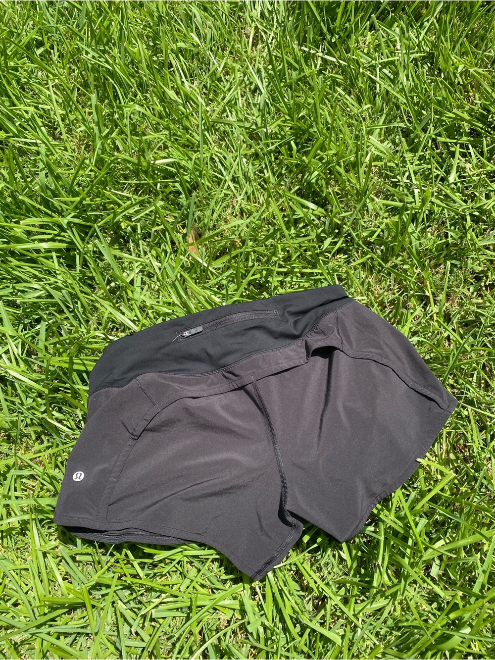 lululemon speed up shorts - Picture 7 of 8